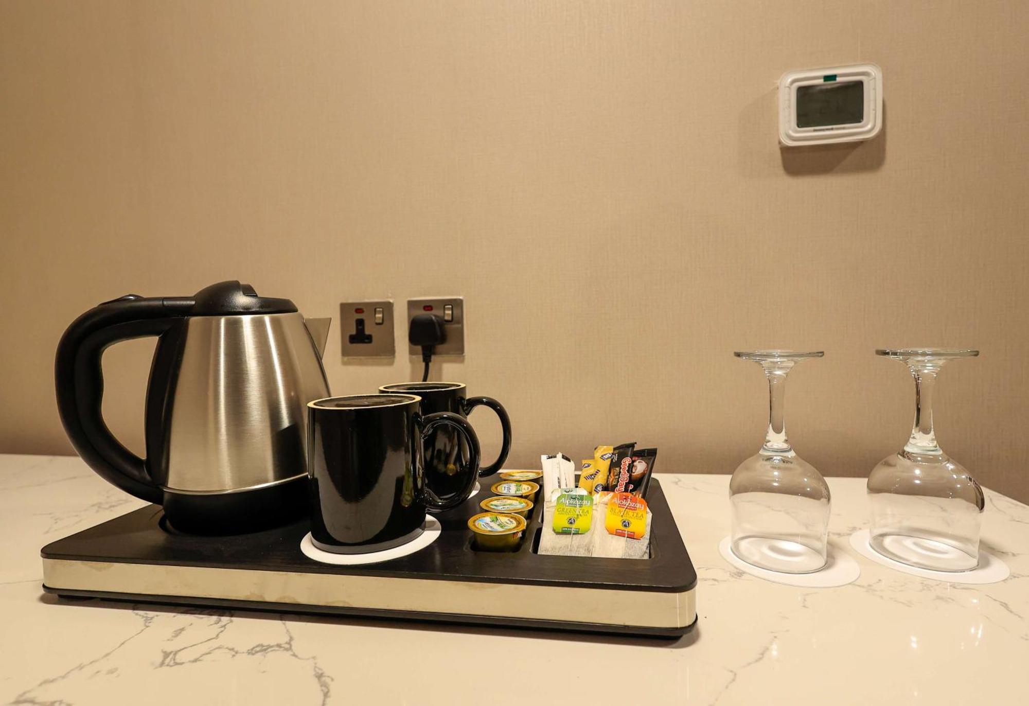 Best Western Premier M Four Hotel Dubai Exterior photo
