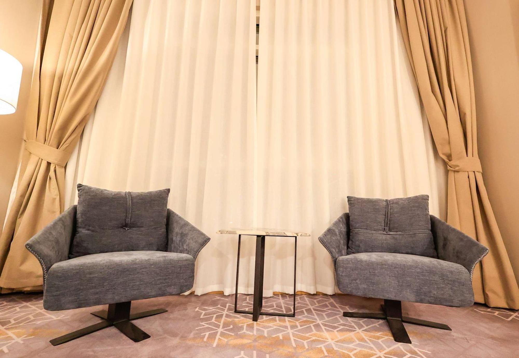 Best Western Premier M Four Hotel Dubai Exterior photo