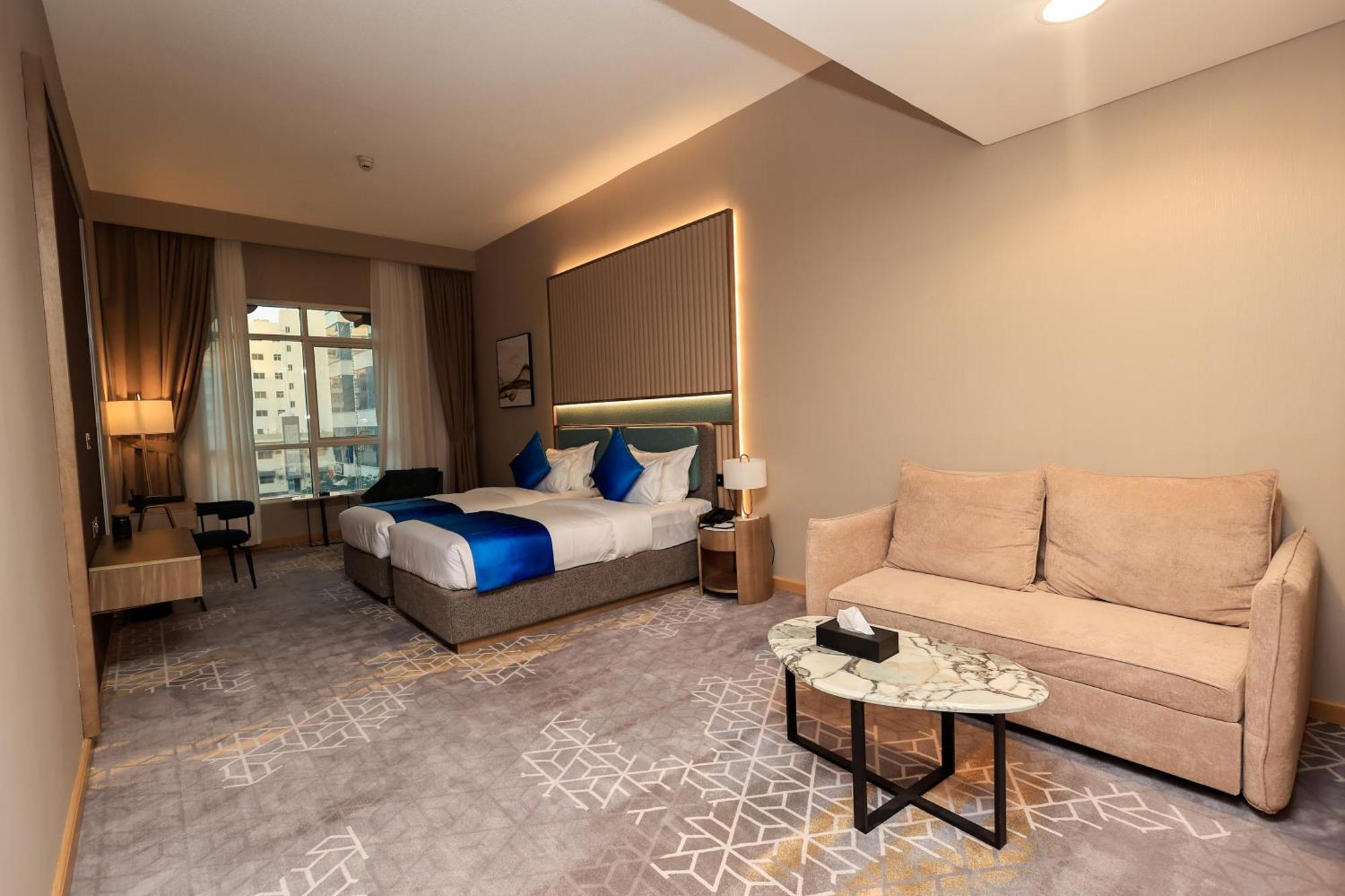 Best Western Premier M Four Hotel Dubai Exterior photo